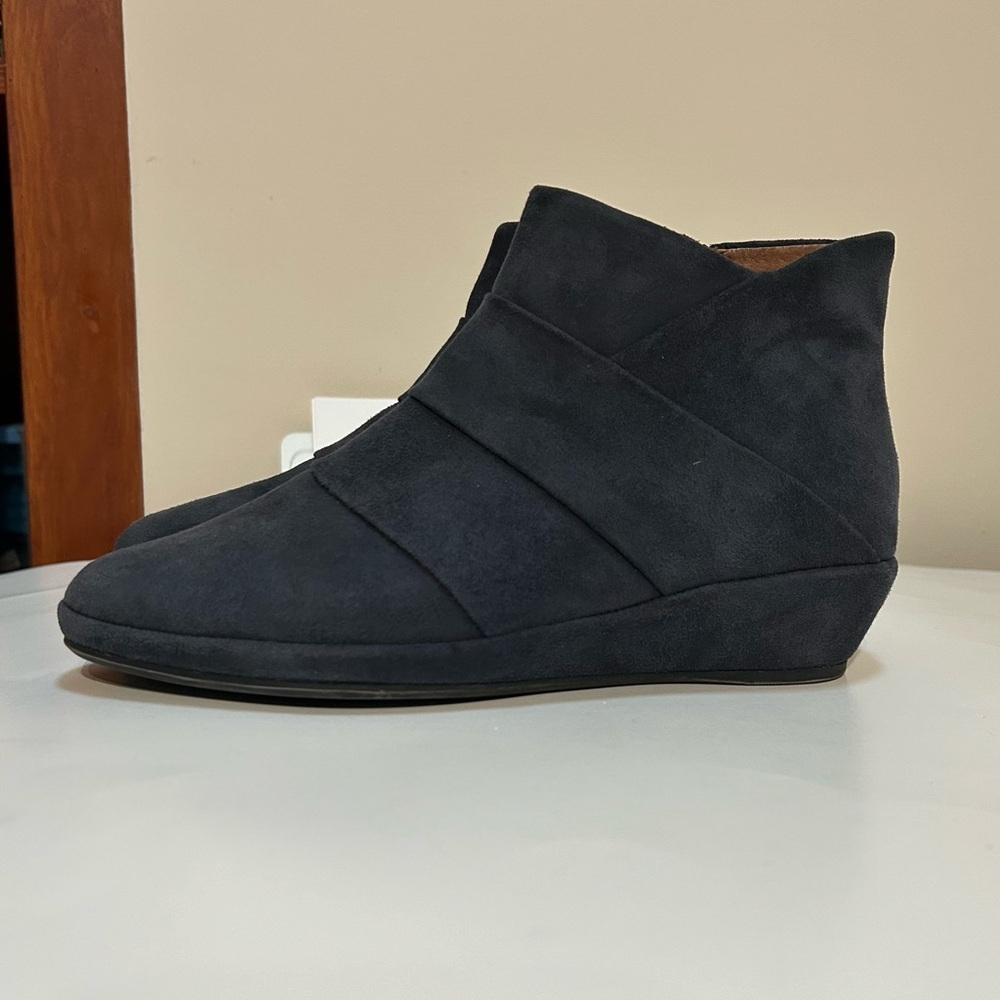 Gentle Souls by Kenneth Cole 'Nori' Wedge Bootie - 7.5M